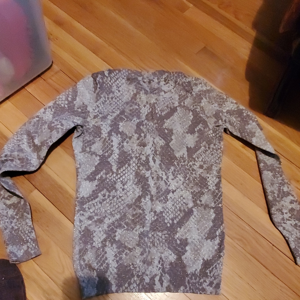 Express sweater - Picture 7 of 7